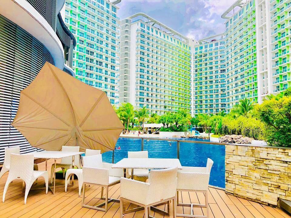Azure C2 Balcony Wifi Near Mall Airport Multiple Units Paranaque City Экстерьер фото
