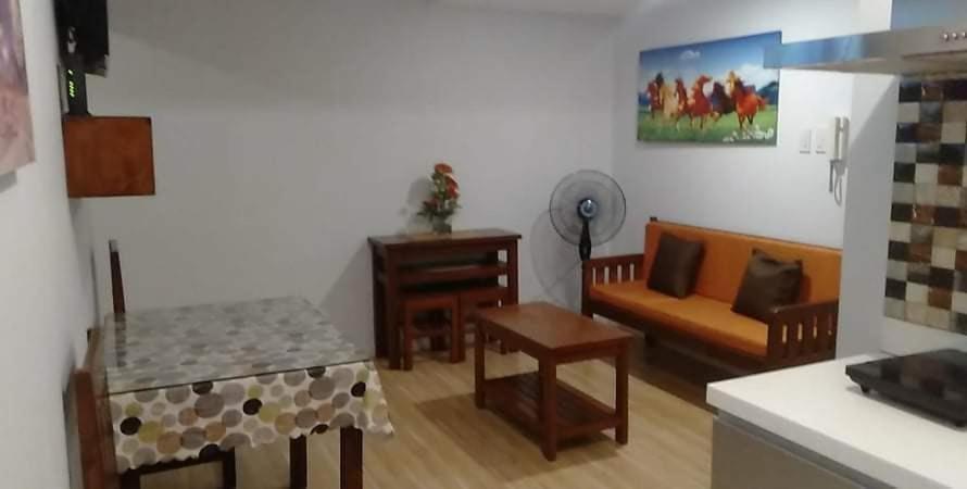 Azure C2 Balcony Wifi Near Mall Airport Multiple Units Paranaque City Экстерьер фото